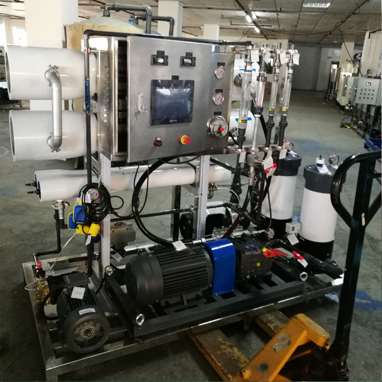 Water desalination system